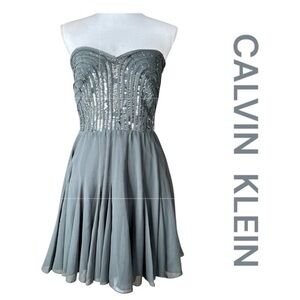 CALVIN KLEIN Strapless Mini Dress in Gunmetal Color w/Sequin, Size 6.